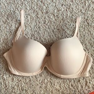 Victoria’s Secret Nude Bra